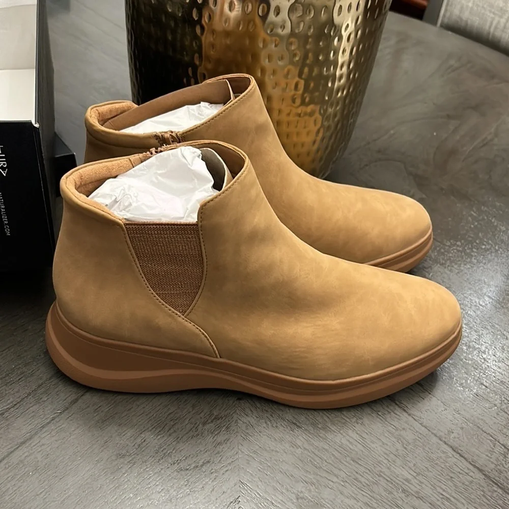 Naturalizer Cookiedough Genn-Swerve Ankle Boot_4